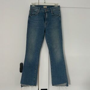 Mother Denim Insider Crop Step Fray Jean in Shoot to Thrill